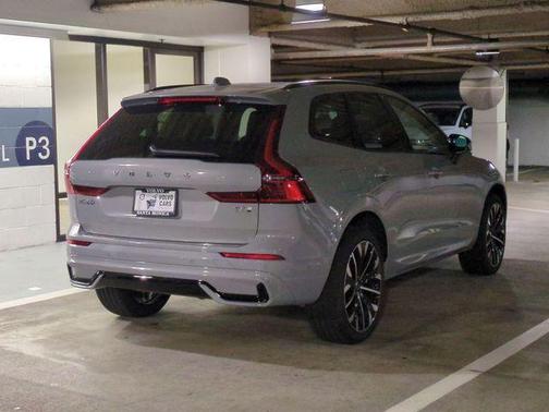 2026 Volvo XC60 Plug-In Hybrid T8 Ultra