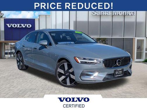 2023 Volvo S60 Recharge Plug-In Hybrid T8 Ultimate Bright Theme