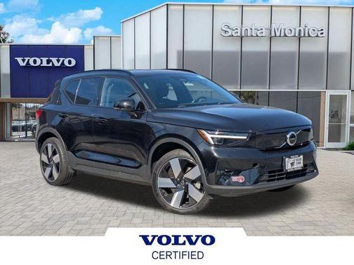 Onyx Black Metallic 2023 Volvo XC40 Recharge Pure Electric Twin Ultimate