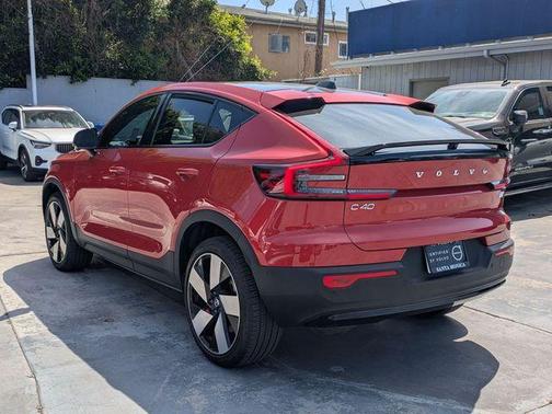 Fusion Red Metallic 2023 Volvo C40 Recharge Pure Electric Twin Ultimate