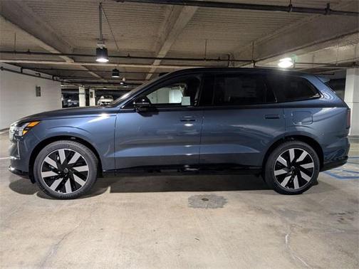 2025 Volvo EX90 Twin Motor Ultra