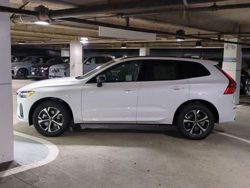 2026 Volvo XC60 B5 Core