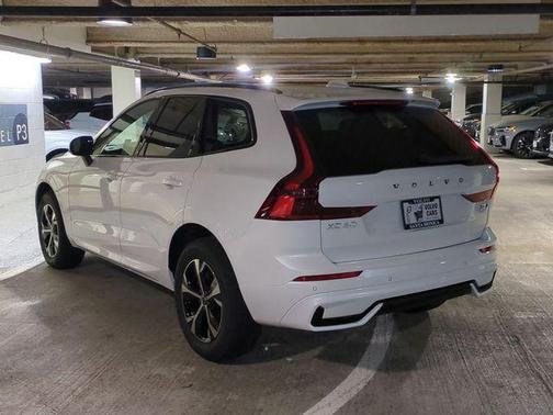 2026 Volvo XC60 B5 Core
