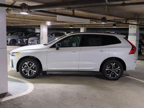 2026 Volvo XC60 B5 Core