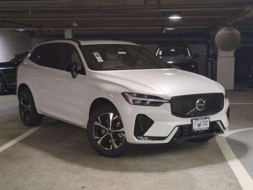 2026 Volvo XC60 B5 Core