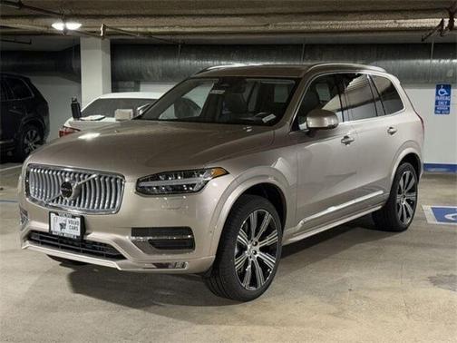 2025 Volvo XC90 B6 Ultra