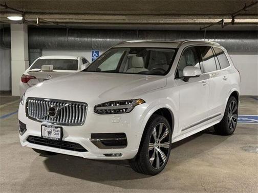 2025 Volvo XC90 B6 Plus 7-Seater