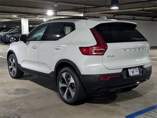 2026 Volvo XC40 B5 Plus