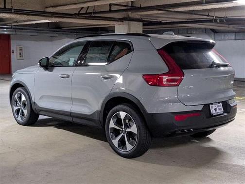 2026 Volvo XC40 B5 Plus