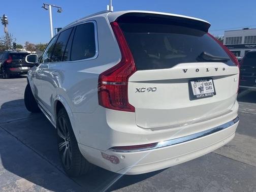 2024 Volvo XC90 Recharge Plug-In Hybrid T8 Plus Bright Theme 7 Passenger