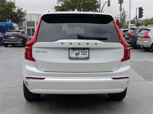 2024 Volvo XC90 Recharge Plug-In Hybrid T8 Plus Bright Theme 7 Passenger