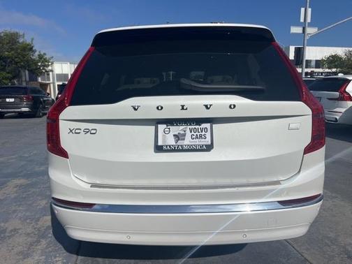 2024 Volvo XC90 Recharge Plug-In Hybrid T8 Plus Bright Theme 7 Passenger