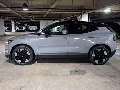2025 Volvo EX30 Twin Motor Plus