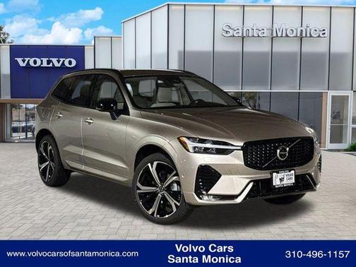2025 Volvo XC60 B5 Ultra