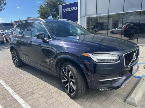 2019 Volvo XC90 T6 Momentum