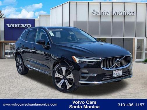 2023 Volvo XC60 Recharge Plug-In Hybrid T8 Plus Bright Theme