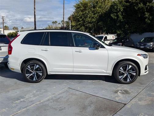 2022 Volvo XC90 Recharge Plug-In Hybrid T8 R-Design 7 Passenger