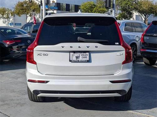 2022 Volvo XC90 Recharge Plug-In Hybrid T8 R-Design 7 Passenger