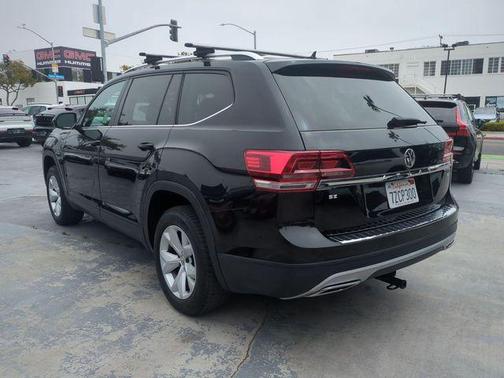 Deep Black Pearl Effect 2018 Volkswagen Atlas 3.6L SE w/Technology