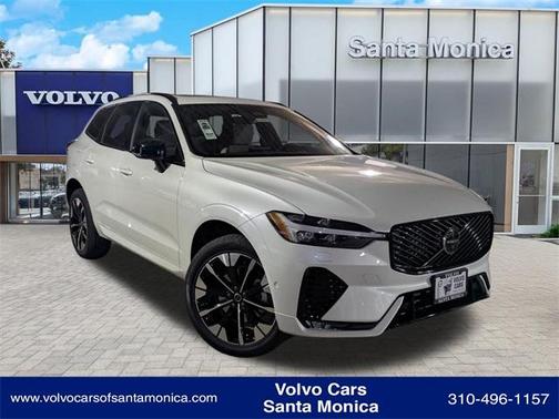 2026 Volvo XC60 B5 Plus