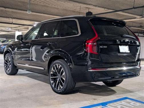 2026 Volvo XC90 B6 Ultra 6-Seater