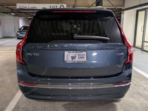 Denim Blue Metallic 2026 Volvo XC90 Plug-In Hybrid T8 Plus 7-Seater