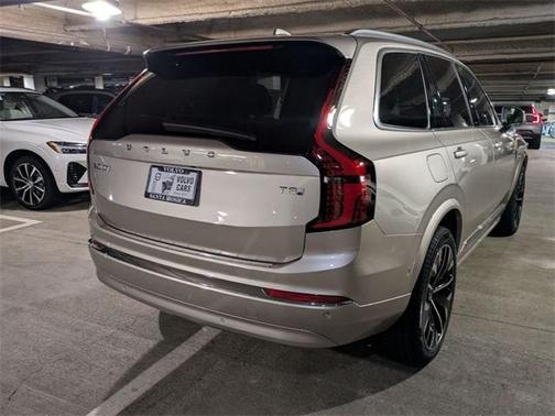 2026 Volvo XC90 Plug-In Hybrid T8 Plus 7-Seater