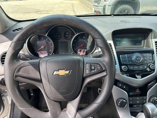 2011 Chevrolet Cruze LS