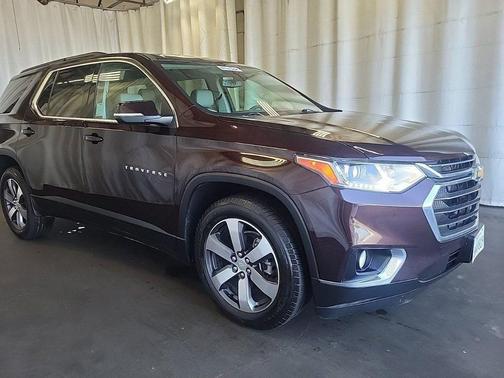 2021 Chevrolet Traverse LT Leather