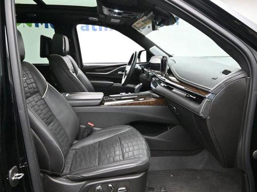 2022 Cadillac Escalade Sport Platinum