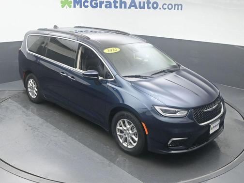 2022 Chrysler Pacifica Touring-L