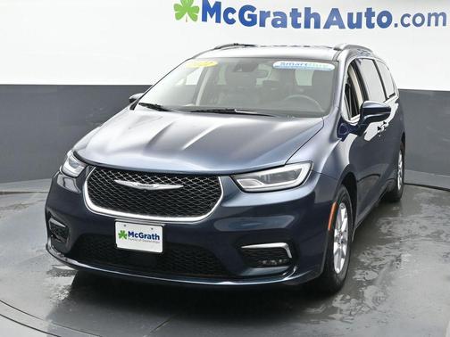 2022 Chrysler Pacifica Touring-L