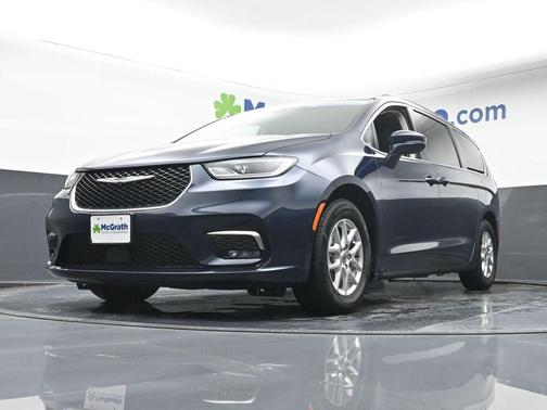 2022 Chrysler Pacifica Touring-L