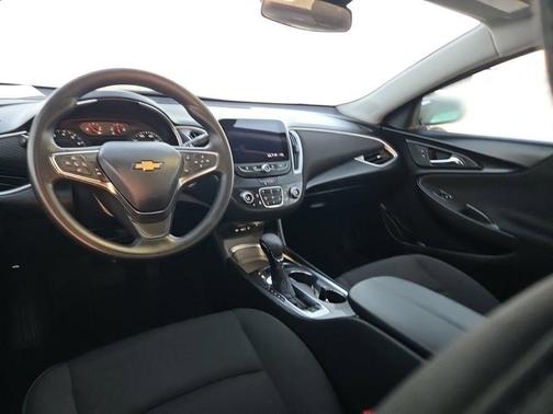 2025 Chevrolet Malibu LT