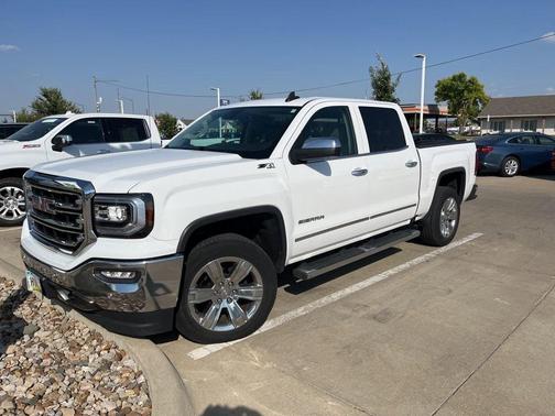 2017 GMC Sierra 1500 SLT