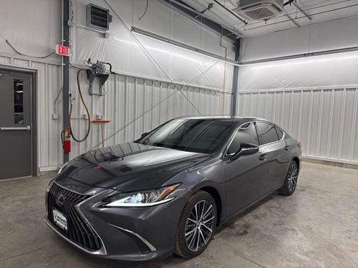 2022 Lexus ES 350 Base