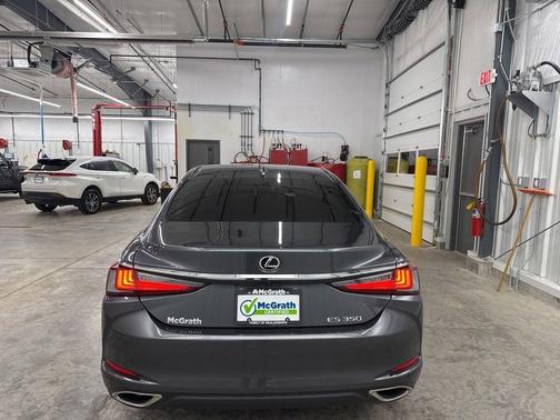 2022 Lexus ES 350 Base