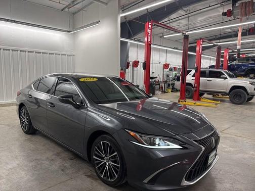 2022 Lexus ES 350 Base