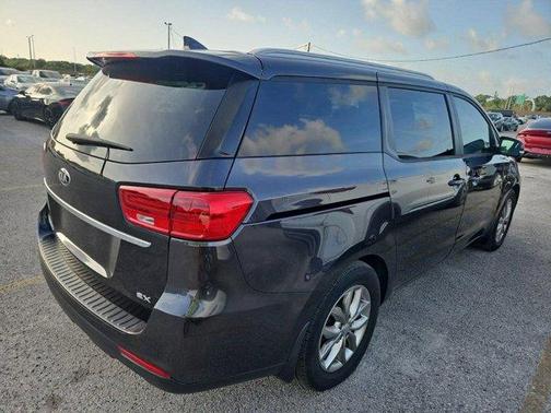 2019 Kia Sedona EX