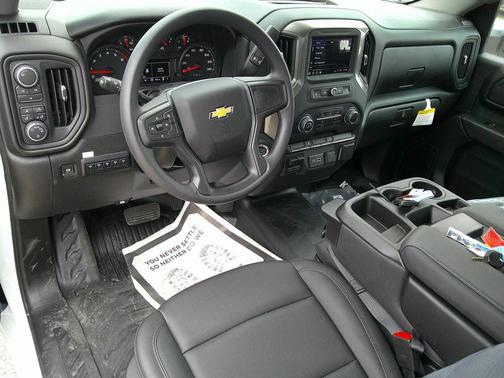 2025 Chevrolet Silverado 2500 WT