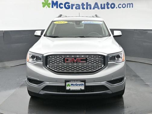 Quicksilver Metallic 2019 GMC Acadia Denali