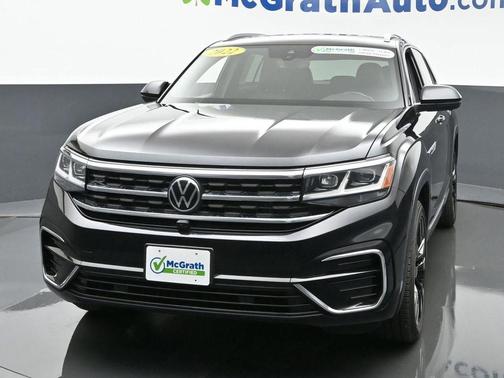 2022 Volkswagen Atlas Cross Sport 3.6L V6 SEL Premium R-Line