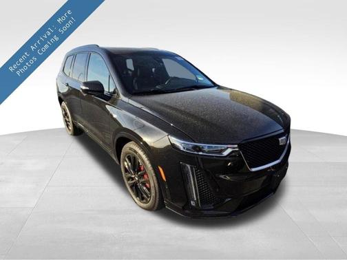 2022 Cadillac XT4 Premium Luxury
