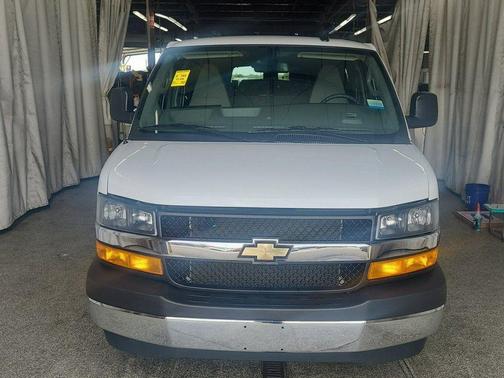 2024 Chevrolet Express 3500 LT