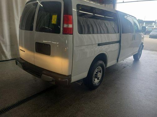 2024 Chevrolet Express 3500 LT