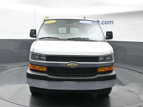 2024 Chevrolet Express 3500 LT