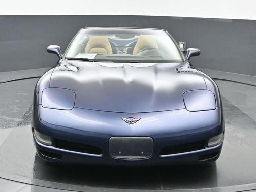 2001 Chevrolet Corvette Base