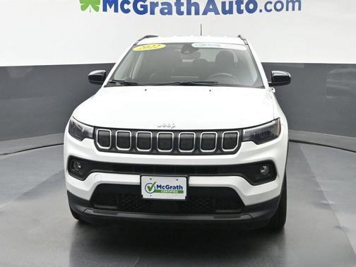 Bright White Clearcoat 2022 Jeep Compass Latitude Lux