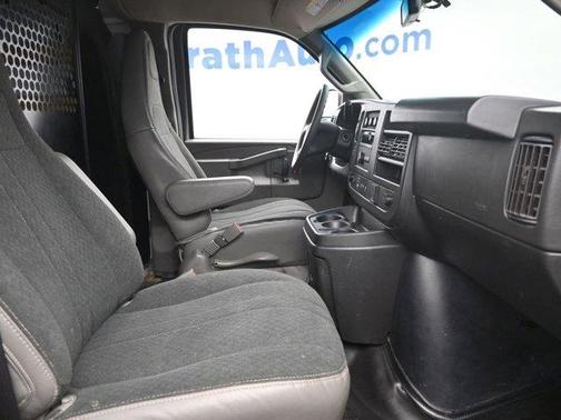 2022 GMC Savana 2500 Work Van