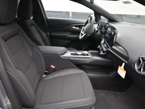 2026 Chevrolet Equinox EV LT 1